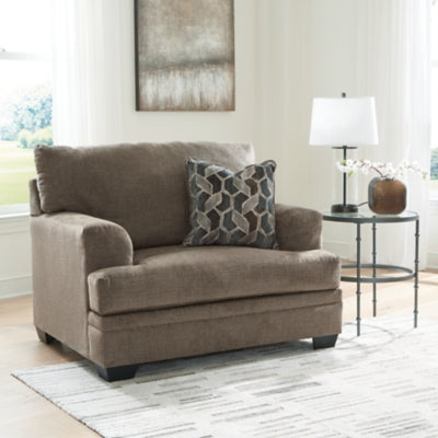 Stonemeade Oversized Chair; Nutmeg