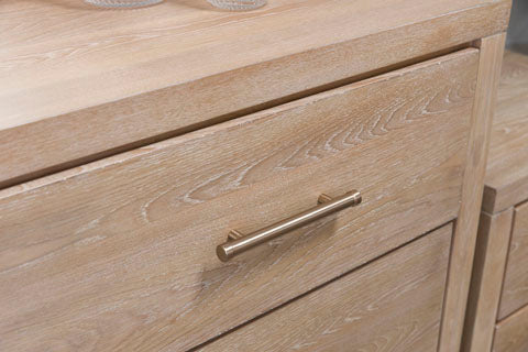 Yalinton Chest of Drawers