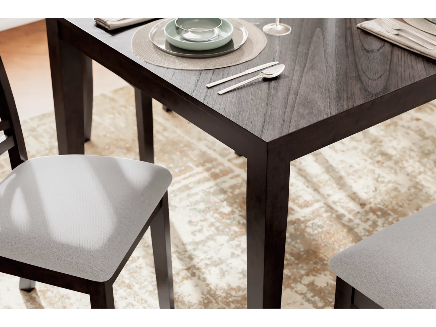 Langwest Dining Room Table Set (6 Seaters)