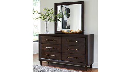 Dantenton King Panel Bed Set