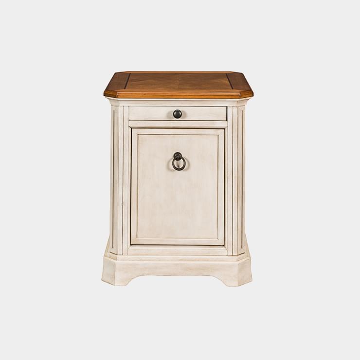 Tawnley Chairside End Table