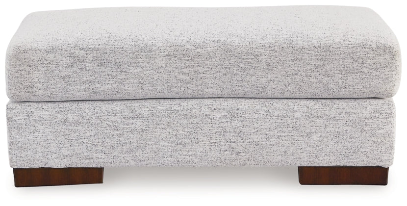 Belvoir Ottoman; Snow