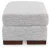 Belvoir Ottoman; Snow