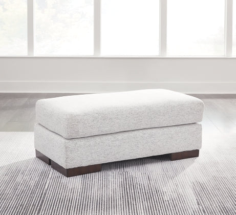 Belvoir Ottoman; Snow