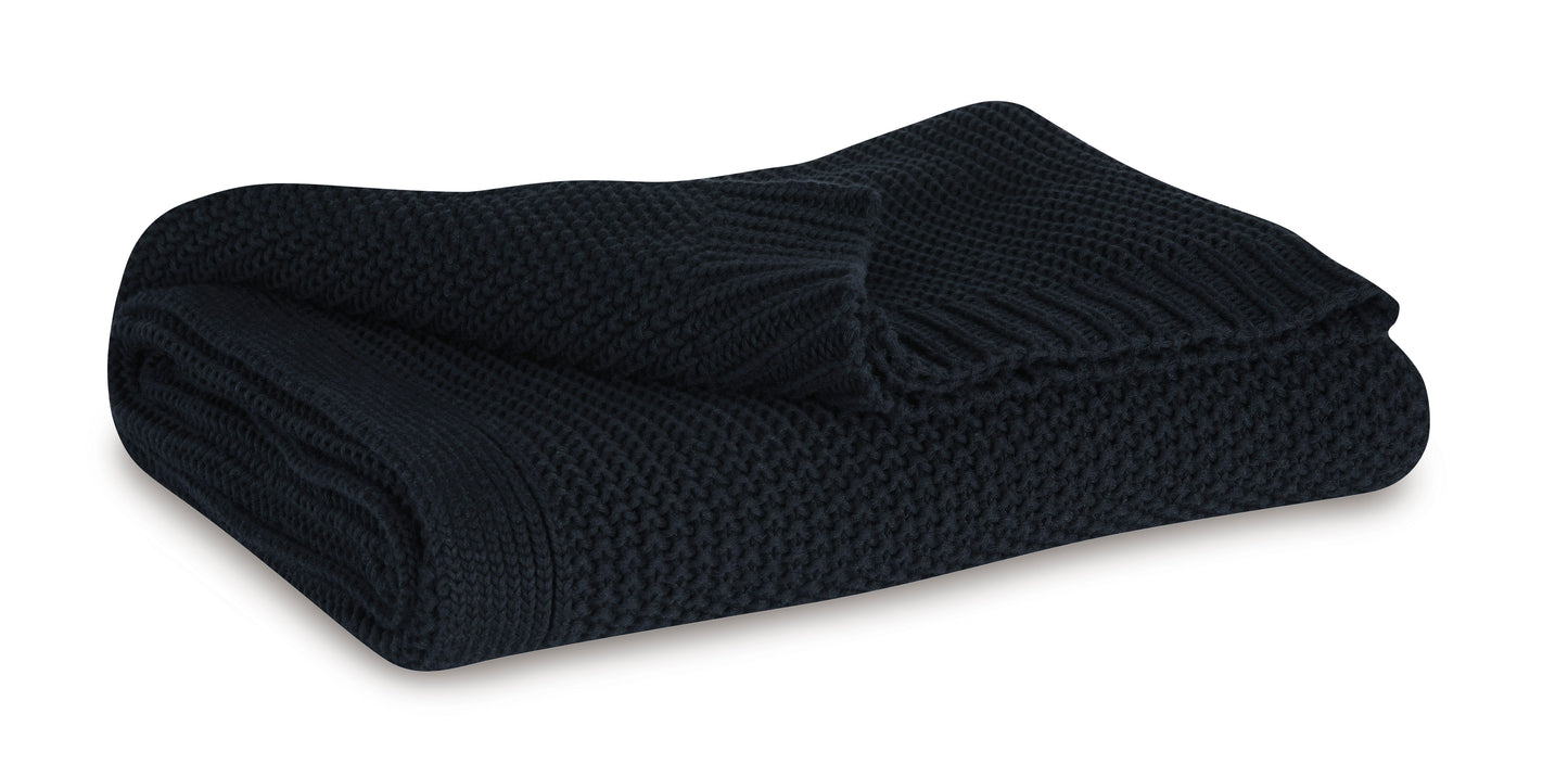 Gayelery Throw; Black