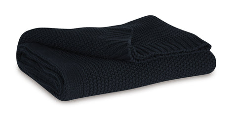 Gayelery Throw; Black