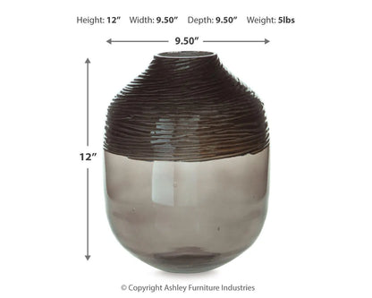 Harpwick Vase