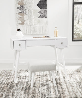 Thadamere Vanity with Stool (White)