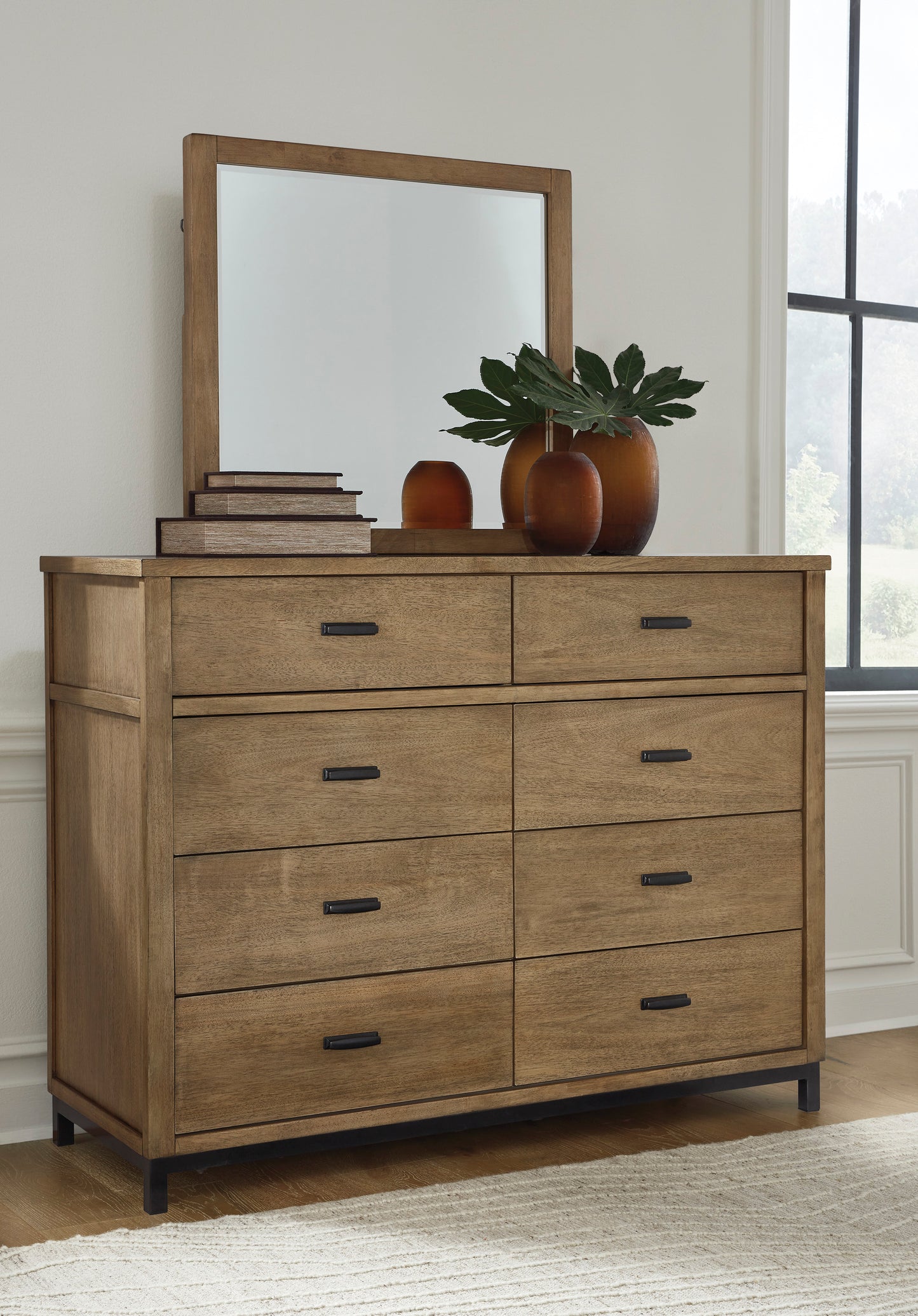 Tomtyn Dresser With Mirror