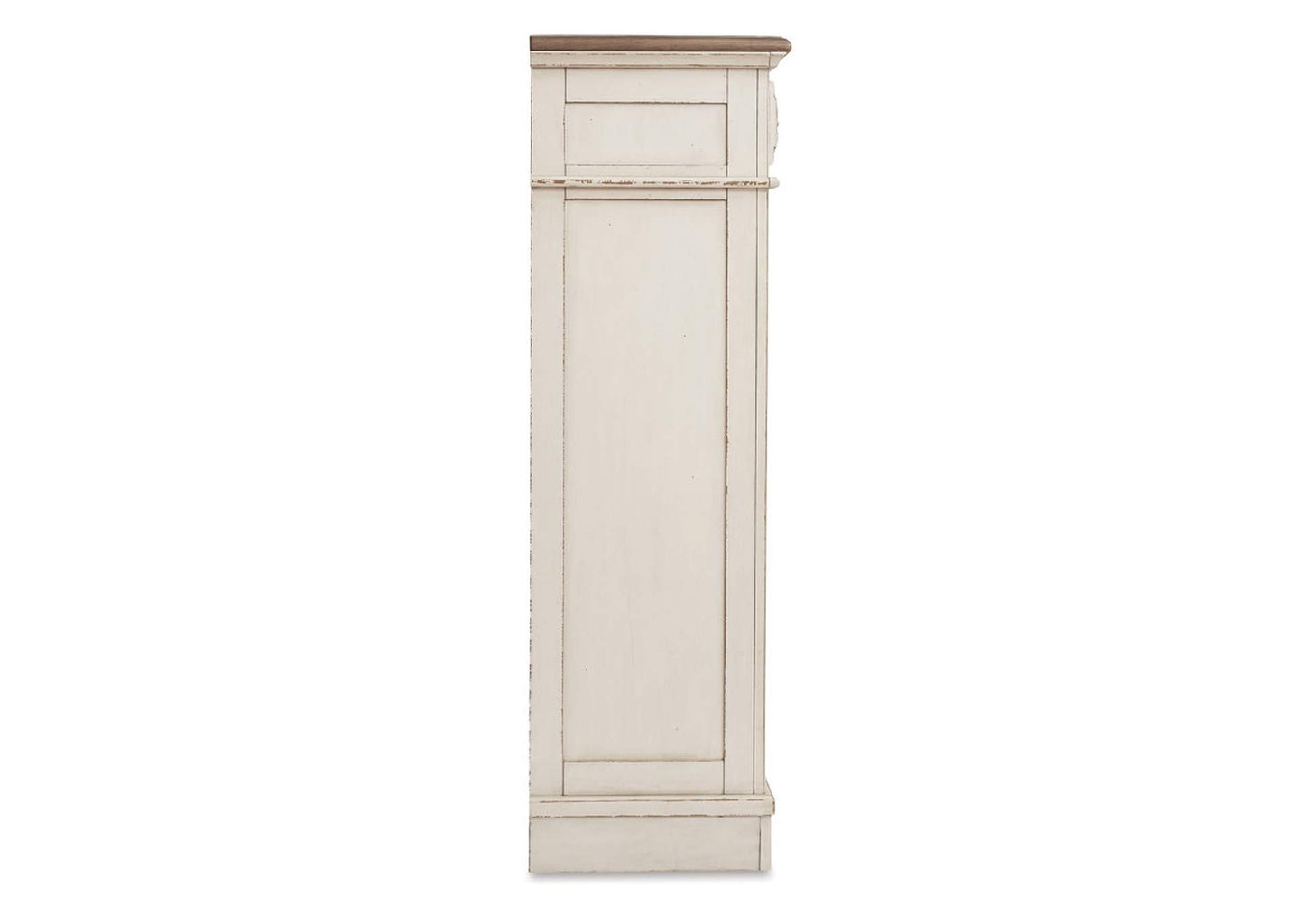 Realyn Chest of Drawers