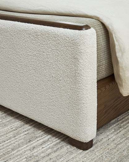 Darimore Queen Upholstered Panel Bed