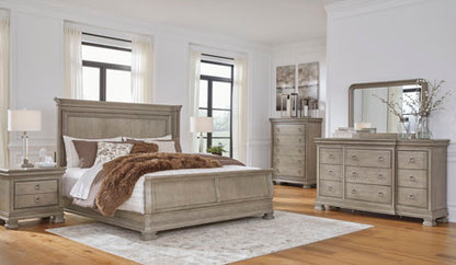 Lexorne King Size Bed, Chest of Drawers, Dresser & Mirror and Nightstand