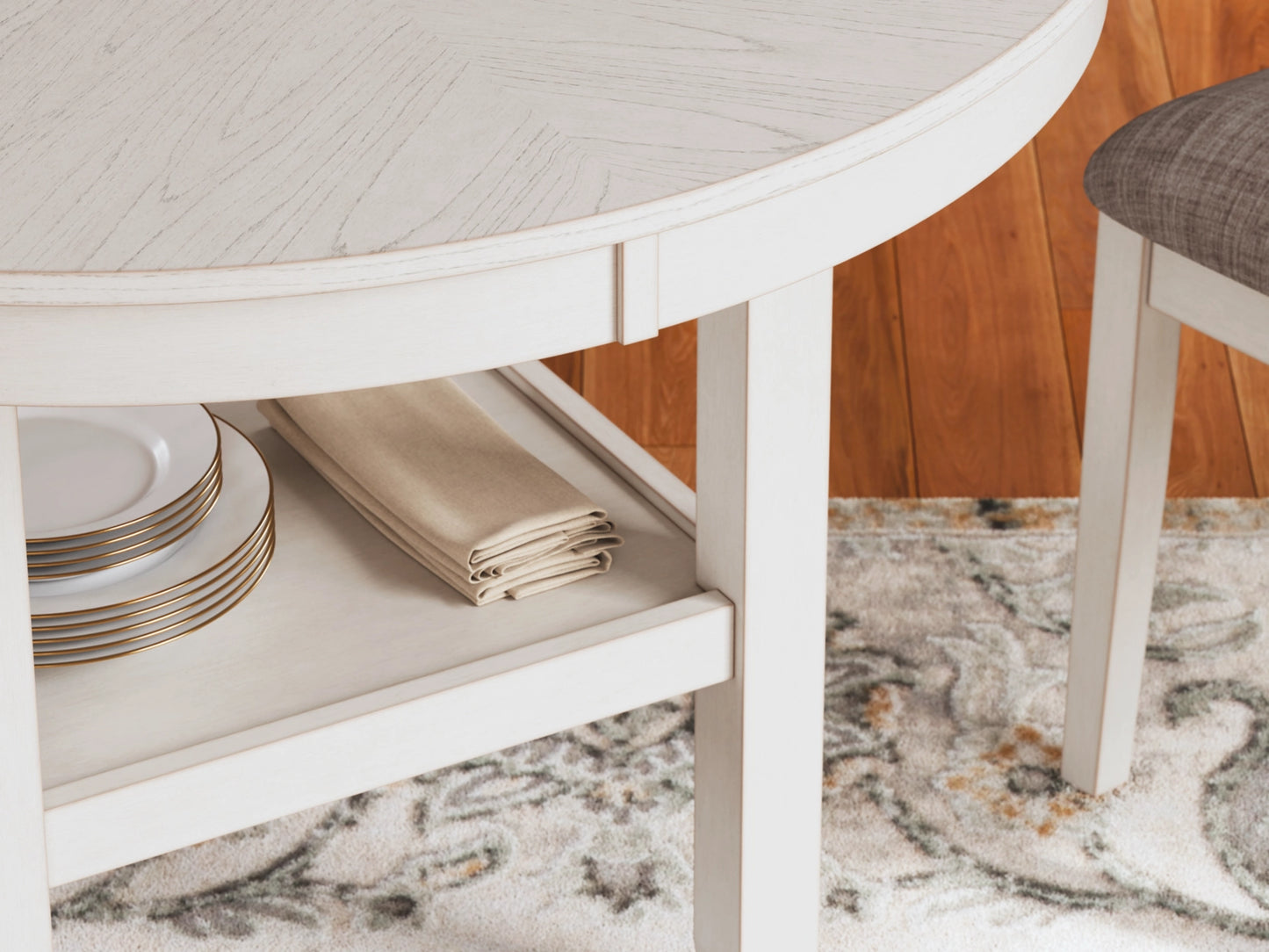 Erinberg Round Dining Room Table Set (4 Seaters)