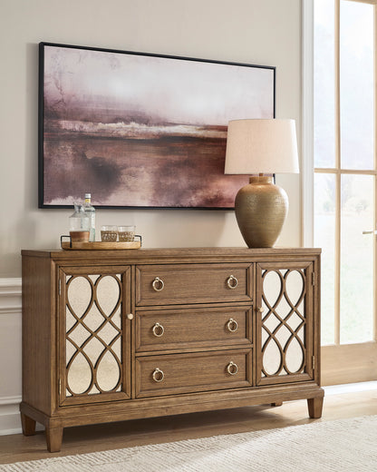 Jorlaina Dining Room Server