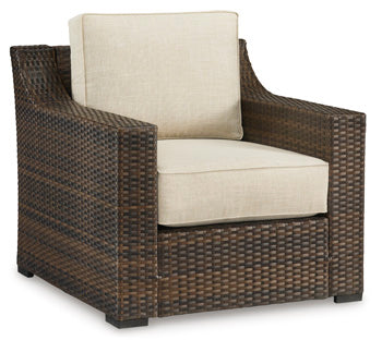 Wellingtons Peak Outdoor Lounge Chair with Cushion