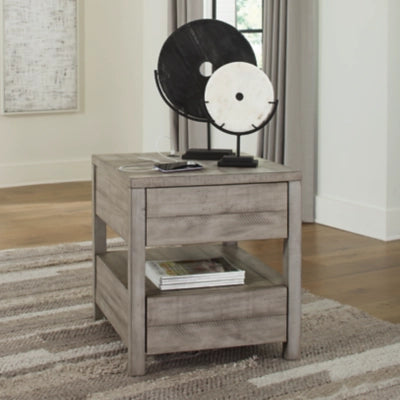 Naydell End Table (Now 58%OFF)